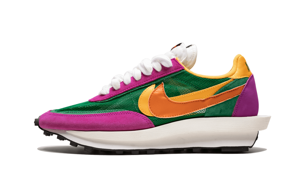 Nike sacai deals waffle pink green