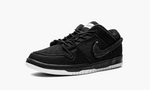Nike SB Dunk Low Gnarhunters